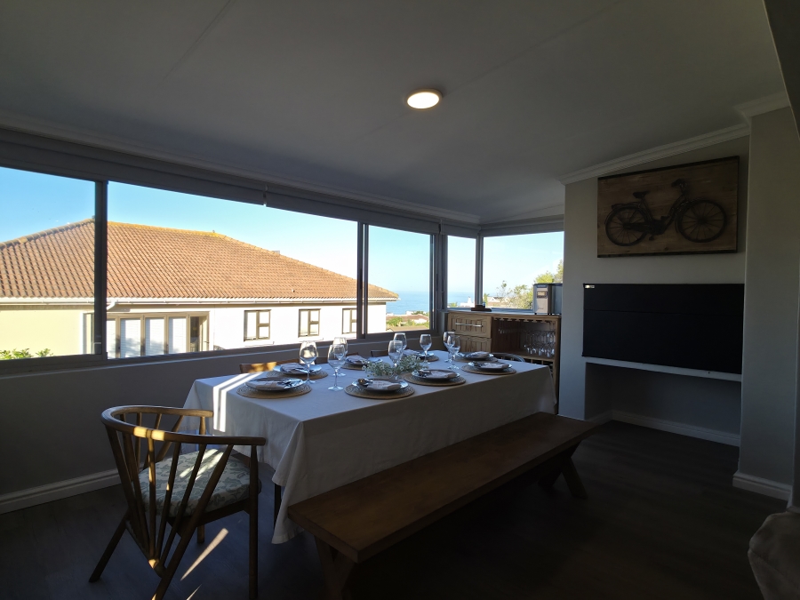 4 Bedroom Property for Sale in Wavecrest Eastern Cape